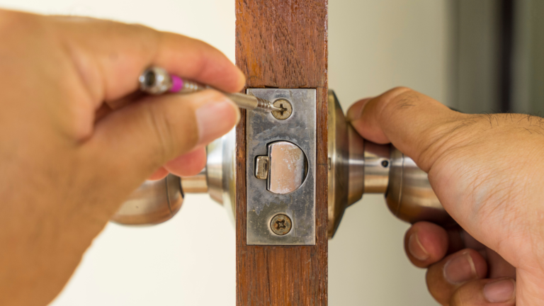 Reach Out for Help if You Need a 24-Hour Locksmith in Castaic, CA!